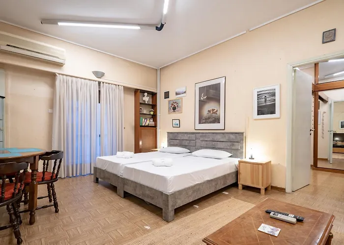 Syntagma Square 1 Bedrm 4 Persons Apartment By Mps